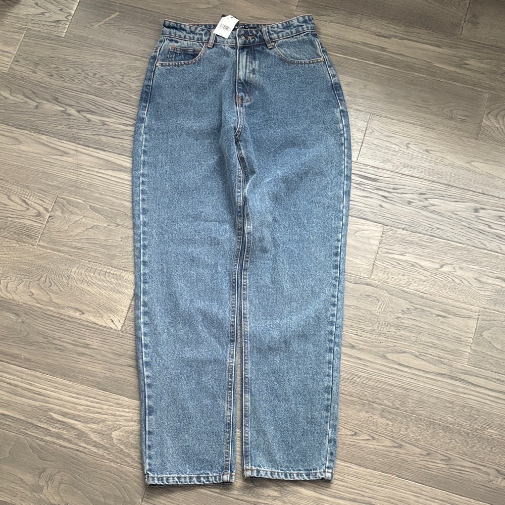 Wild Pony | NWT High-Rise Straight Leg Jeans - Light Blue Mom Jean Size 34